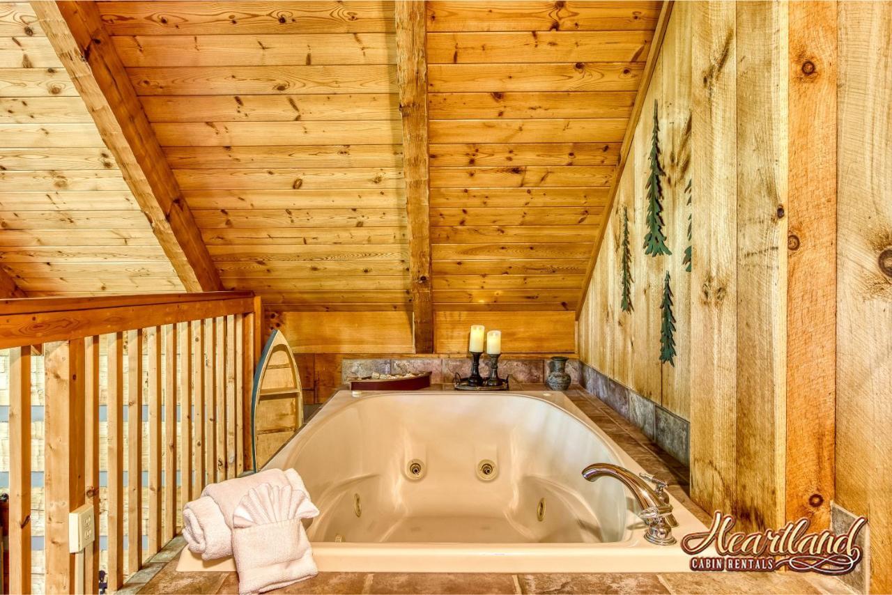 Вилла Cozy Mountain Hideaway Гатлинбург Экстерьер фото