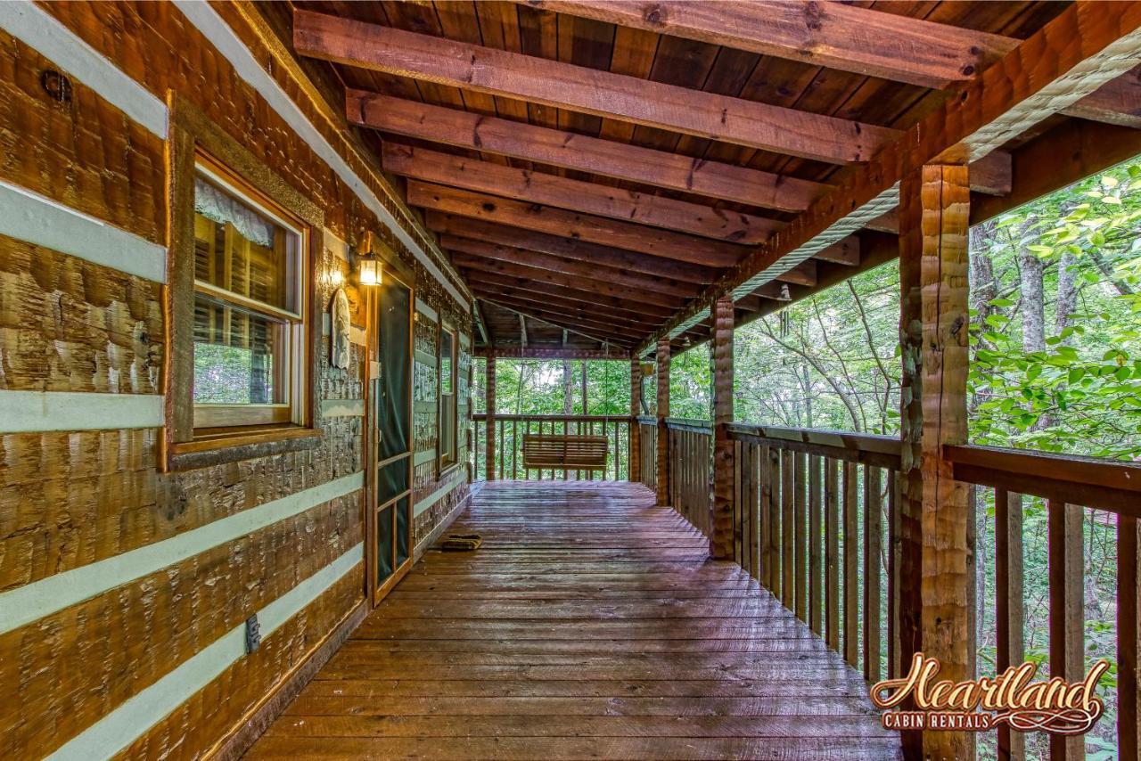 Вилла Cozy Mountain Hideaway Гатлинбург Экстерьер фото