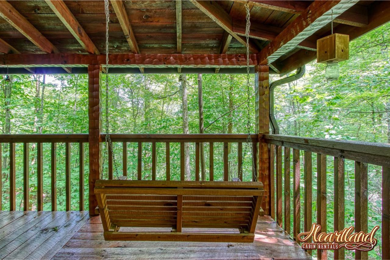 Вилла Cozy Mountain Hideaway Гатлинбург Экстерьер фото
